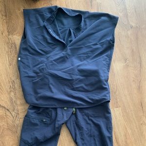 Quiet Navy Figs Set
